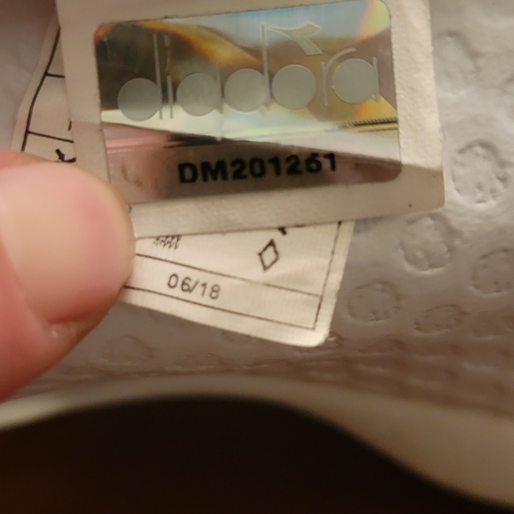 DIADORA Victory Sneakers - Picture 6 of 7